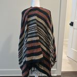 Evereve NWT  Woven Heart Poncho One Size Photo 2
