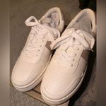 MIA  sneaker Photo 1