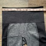 Thirdlove  Seamless Charcoal and Black Leggings M Photo 3