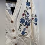 Disney Winnie the Pooh and Friends Floral Women's Cardigan Photo 4