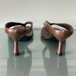 VIUGJNEX Women’s Brown Thong Heels – Size 8.5 – Square Toe Kitten Heel Sandals Photo 4