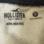 Hollister  Ultra High-Rise Spliced Knit Dad Shorts – Medium Photo 3