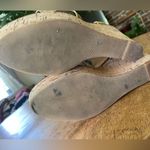 Tahari Free with purchase  Wedges Photo 5