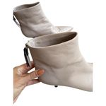 Stuart Weitzman  Juniper 70 Pale Gray Leather Tab Ankle Boots Size 7.5 Photo 5