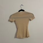 SKIMS  Tan Short Sleeve Women's Tee Photo 3