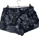 Nike Elevate Black & Gray Floral Running Shorts S Photo 2