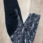 Nike Womens Size Small Power Hyper Tight Fit Flutter Print Tights Leggings Photo 6