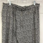 Torrid Black and White Design Paperbag Waist Pants Size 1X Womens Plus Photo 1