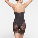 SKIMS NWT  Ultra Fine Lace Strapless Onesie Size Small Photo 4