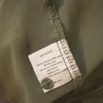 Decree  Women's Sleeveless Olive Green Button Front Lightweight Blouse Sz L Photo 8
