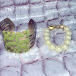 Vibrant Green and Gold Basket Photo 5