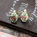 Vintage Women’s Purple Pink Floral Oval Porcelain Faux Peal Clip On Earrings Photo 8