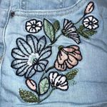 Forever 21 Womens Denim Blue Jean Floral Embroidered Cut Off High Waist Size 28 Photo 4