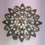 Vintage Brass Tone Floral CZ Rhinestone Boho Brooch Photo 1