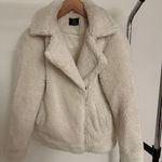 Threadbare White Faux Fur Coat Photo 0