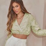 Pretty Little Thing Pistachio Green Embossed Long Sleeve Cropped Shirt Photo 0
