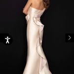 Terani Couture  Photo 1