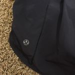 Lululemon  Hotty Hot Shorts 4" Photo 2