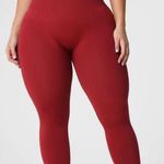 NVGTN Carmine Solid Seamless Leggings Photo 1