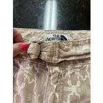The North Face  Women's Belted Shorts Sz 10 Printed Aztec Cuffed VTG‎ Beige White Photo 3
