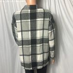 Plaid flannel button Photo 5