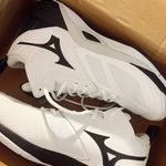 Mizuno volleyball shoe! Photo 0