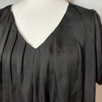 ASTR ‎ the Label Blouse Pleated V-Neck Puff Sleeve bubble hem Black Size L Photo 3