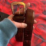 Gap  size 28 brown leather belt lovingly worn Photo 2