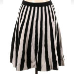 Carmen Marc Valvo  Sweater Knit Skirt Black White Stripe Knee Length Size Medium Photo 1