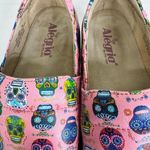 Alegria ‎ Keli Sugar Skulls Pink Nursing Clogs Día de los Muertos Shoes Size 38 Photo 7