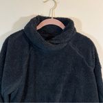 Nike ✨ Women’s Black Sherpa Fleece Mock Neck Sweatshirt Medium Photo 1