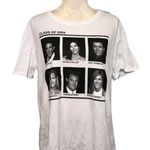 Jerry Leigh NWT White Friends Class of 2004 Tee T Shirt Top Photo 3