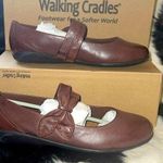 Walking Cradles brown leather maryjane size 9 W Photo 0