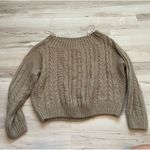 Dainty Hooligan Sweater Photo 0