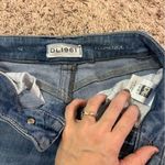 DL1961  Women's Blue Jeans Photo 4