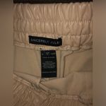 Sincerely Jules cream faux leather pull on shorts size Medium NWOT Tan Photo 3