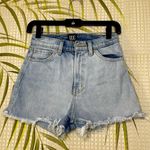 Urban Outfitters  BDG Girlfriend High-Rise Jean Shorts Size 26 Photo 0