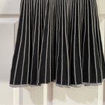 Catherine Malandrino  Elegant Black and Gray Pleated Skirt Size Small Photo 5