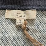 easel  Los Angeles Gray and Leopard Long Sleeve Oversized Top Small Photo 9