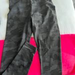 Lululemon Wunder Train Leggings Photo 0