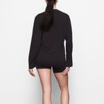 SKIMS  boyfriend Long-sleeves T Shirt in Onyx Size XS Photo 3