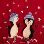 Alfred Dunner Vintage  petite medium fleece red winter snow birds sweatshirt. Photo 1