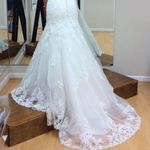 Allure Couture c202 wedding gown White Size 8 Photo 3