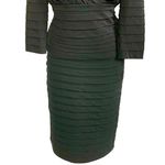 Tadashi Shoji 2-PC Pleated V-Neck Black Skirt Top M Stretch Pleated 3/4 Sleeve Photo 3