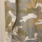 Aerie  Women’s Camo pullover hoodie sweatshirt with side slits size large Photo 2