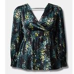 Torrid NWT  Green Satin Surplice Tie Open V‎ Back Long Sleeve Blouse Size 3X Photo 3