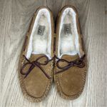 UGG  Dakota Light Brown Sheepskin Lined Tan Moccasin Slippers Women’s Size 8 Photo 5