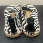 Etienne Aigner  Urban Black & White Slip On Espadrilles Shoes 6 M Photo 6