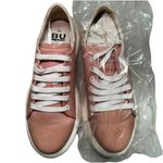 Bueno PINK Women's Leather Sneakers US 8 EU 39 Low Top Heart Photo 2