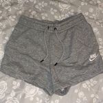 Nike High Waist Grey Sweat-Short Photo 0
